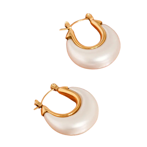 Romée Non-Tarnish Classic C Hoop Earring