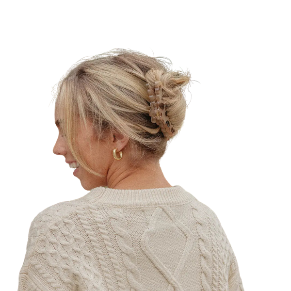 Kaxi Scalloped Midi Hold Everything Claw Clip
