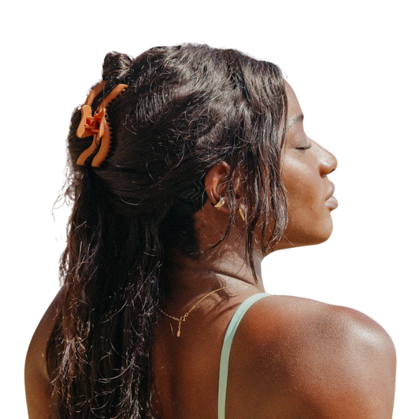 Kaxi Wavy Midi Hold Everything Claw