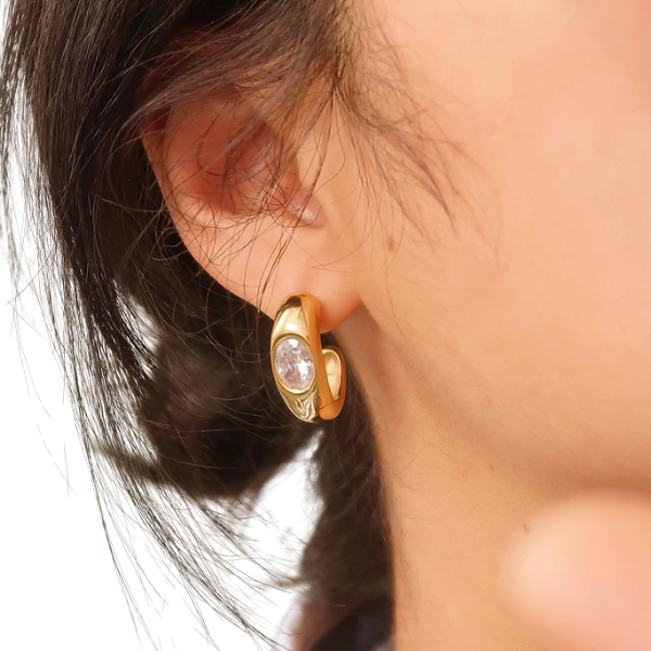 Aliénor 18K Gold Non-Tarnish Cz Accent Classic Hoop Earring