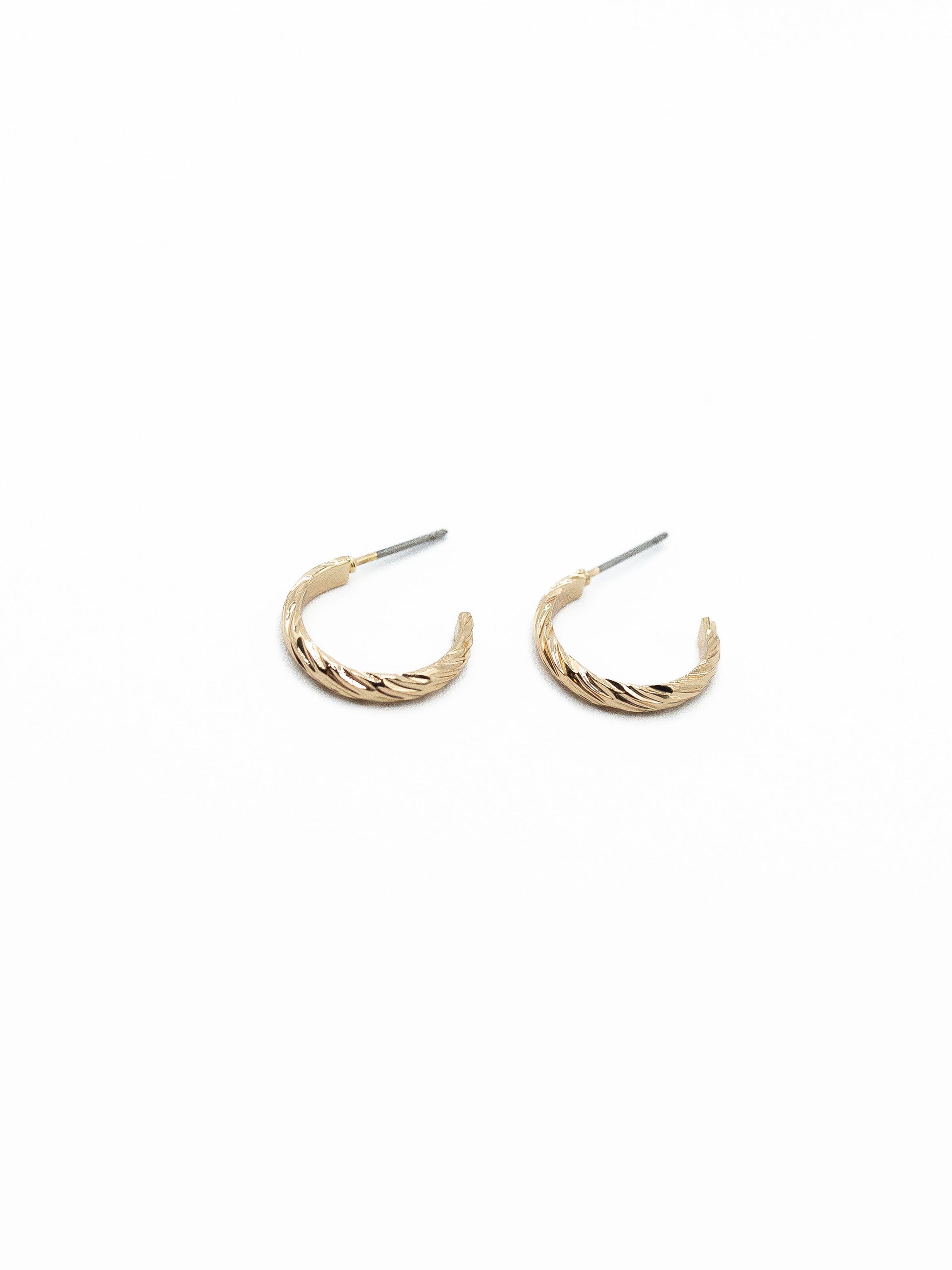 LA Small Diamond Cut Cable Twist Hoop Earring